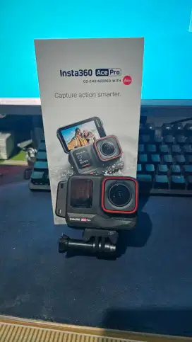 INSTA360 Ace Pro - Action Camera - Like New