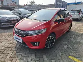 DP Rendah  10JT Honda Jazz 1.5 RS Bensin-AT 2016 Merah
