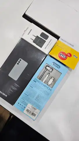 SAMSUNG GALAXY S24 FE 8/256 GB + FREE ADAPTER 25 WAT