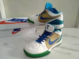 Sepatu Basket Nike Kobe Protro 4
