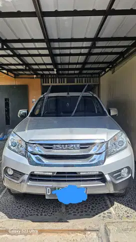 Isuzu MU-X 2015 R2 AT Diesel