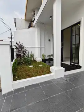Jual Rumah Baru di GRIYA LOKA, BSD - 3+1 KT , semi furnish