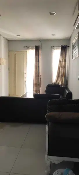Dijual rumah di Residence One, BSD, 2 LT, LT/LB 90/100, SHM.