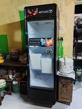 Dijual Showcase Cooler Artugo SV 371