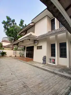 Rumah Disewakan Posisi Di Hook Lokasi Cempaka Putih