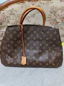 Tas Wanita Besar LV Montaigne Monogram Brown Kondisi Second Preloved