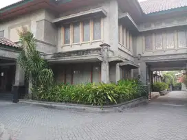 DIJUAL TANAH+BANGUNAN RAYA VETERAN GRESIK HARGA BAWAH PASAR