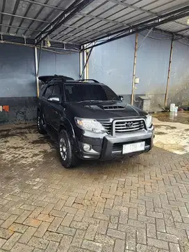 Dijual mobil fortuner 2012 manual