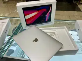 Macbook Pro M1 8/512GB 2022 Silver iBox Garansi sd Des 25