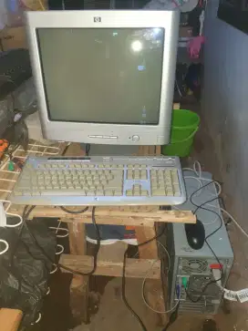 PC jadul antik HP Pavilion lengkap nyala