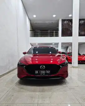 MAZDA 3 HATCHBACK 2.0 Automatic 2020 / 2021 merah