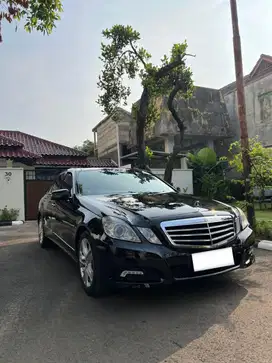 E300 2010 Avantgarde panoramic good condition