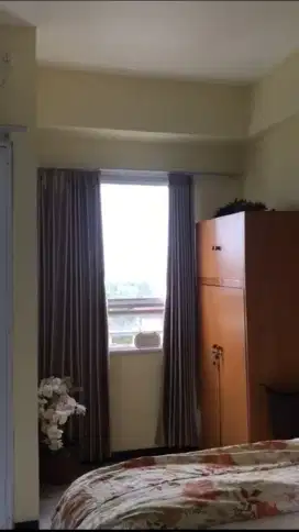 Dijual cepat apartemen full furnished lokasi strategis Surabaya