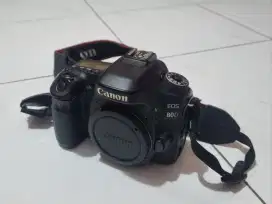 CANON 80D BEKAS