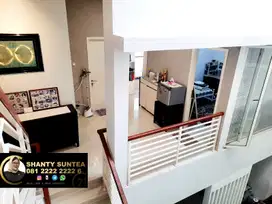 Rumah Mewah 4 Lantai Siap huni di Kebayoran Village Bintaro WM-16393