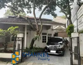 DIJUAL Rumah Depan Taman Griya Loka BSD