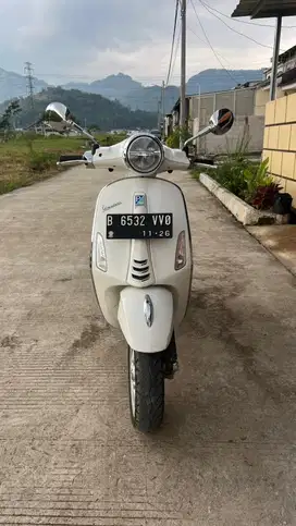 Vespa Primavera Iget ABS 150 tahun 2021
