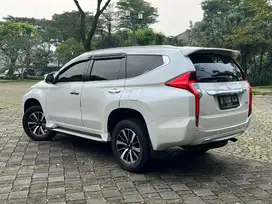 [MULUS] Mitsubishi Pajero Sport Dakar Sunroof non rockford 2017 putih
