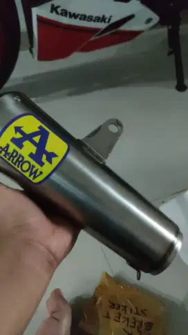 Silencer Custom Arrow Bahan Titanium zx25r