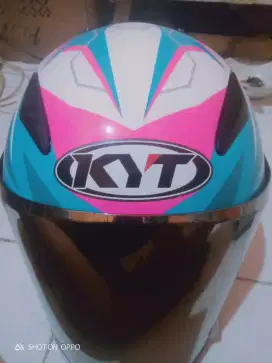 Helm KYT Galaxy Flat R Waves dijual