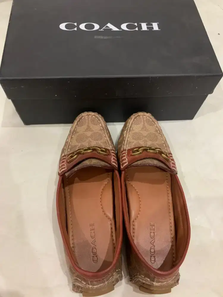 Sepatu branded coach uk 39