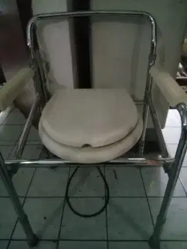 Jual kursi toilet bekas siap pakai