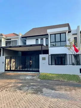 Rumah Baru Gress Dian Istana, Kawasan Mewah, Semi Furnish