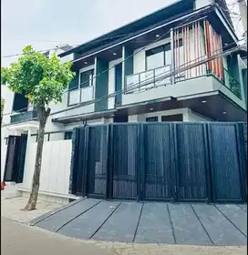 Dijual Rumah Baru Siap Huni Di Griya Loka Bsd City