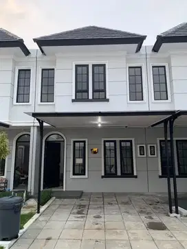 Dijual / disewakan rumah siap huni di Mansion Nine, Lakarsantri