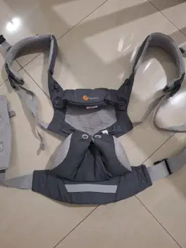 Gendongan bayi / Baby Carrier Ergo Baby