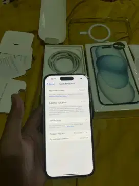 iPhone 15 iBox like new..baru 2 minggu