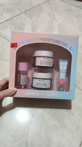 Day & Night Moisture Gel Set SKINTIFIC