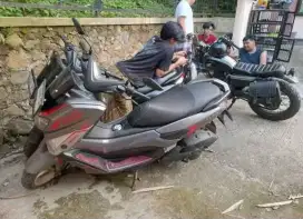 Jual nmax lgi butuh dana buat kluiah