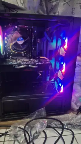 PC GAMING i3 10100f + VGA RX580 8GB