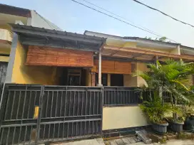 Rumah di Harapan Indah 1