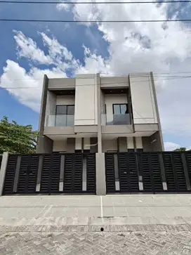 RUMAH BARU TENGGILIS MEJOYO SELATAN