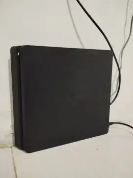 PlayStation slim 4 500GB