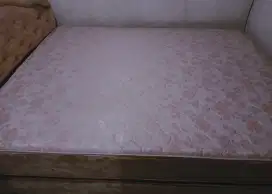 Satu Set Springbed Guhdo