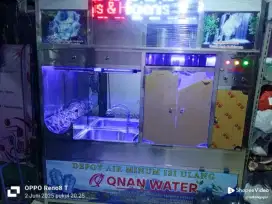 Mesin depot air minum isi ulang
