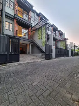 BARU, Dekat MRT. Rumah Dijual Cilandak Barat. UNIT BARU. SISA 1 UNIT