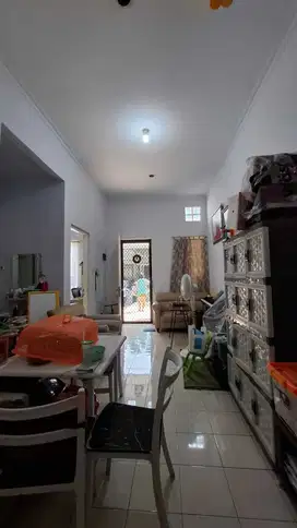 Dijual murah rumah di kotawisata cibubur