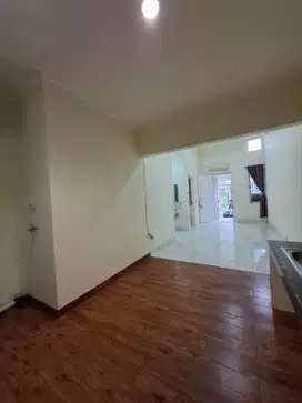 Dijual rumah siap huni di kotawisata cibubur 1 lantau