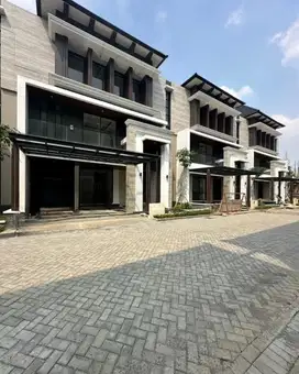Rumah Cilandak Dijual. Cluster, Jalan Besar. DEkat Toll - UNIT NEW