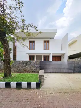 SUPER NEGO! Rumah Dijual Lebak Bulus. Dalam Komplek, Dkt MRT Lb BULUS