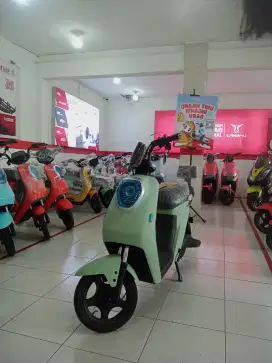 Sepeda Dan Motor Listrik Cash & Kredit Uwinfly M60