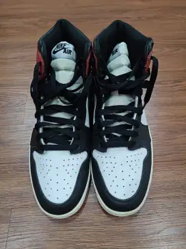 Air Jordan 1 High Retro Black Toe
