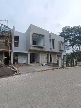 Rumah Baru Mewah Di Dago Kota Bandung