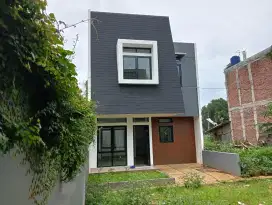 Dijual Rumah 2 Lantai 3 Kamar Tidur Dekat Stasiun MRT Lebak Bulus