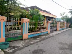 Dijual rumah cocok untuk usaha kost/guest house/mess pegawai