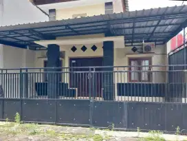 Rumah 4 Kamar Perum Area Saxophone Soekarno Hatta